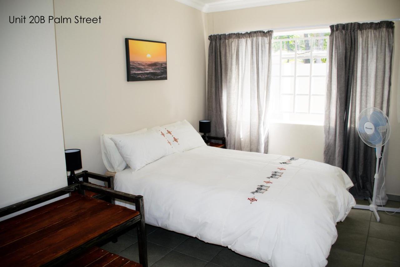 Appartamento Bateleur Self Catering Cc Windhoek Esterno foto