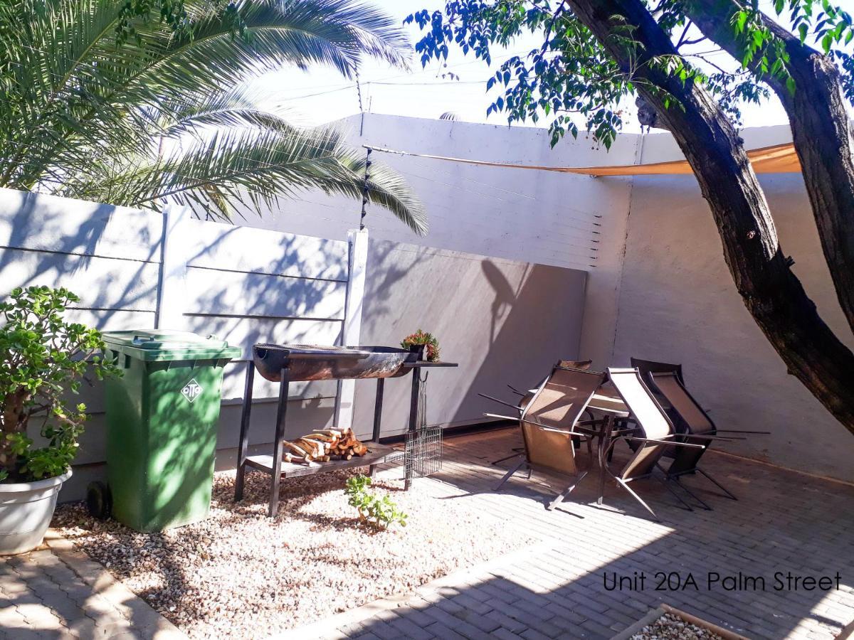 Appartamento Bateleur Self Catering Cc Windhoek Esterno foto